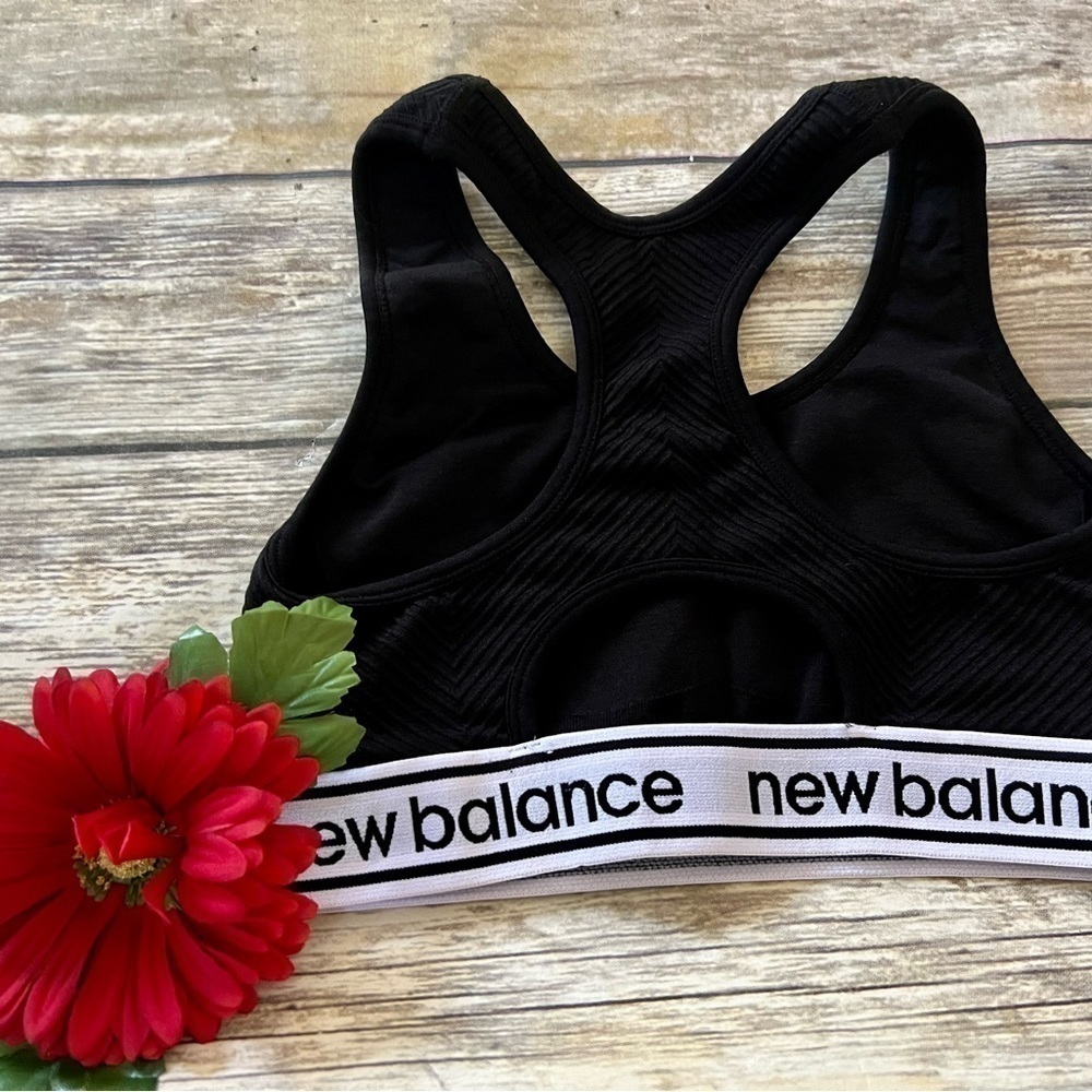 🌸NEW BALANCE SPORTS BRA